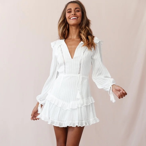 The Clothing Company Yours Truly Bell Sleeve Ruffle Dress White - NWT! - Picture 1 of 14